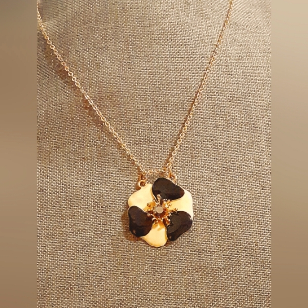 14k Gold Plated 925 Sterling Silver Flower Petal Pendant Statement Necklace